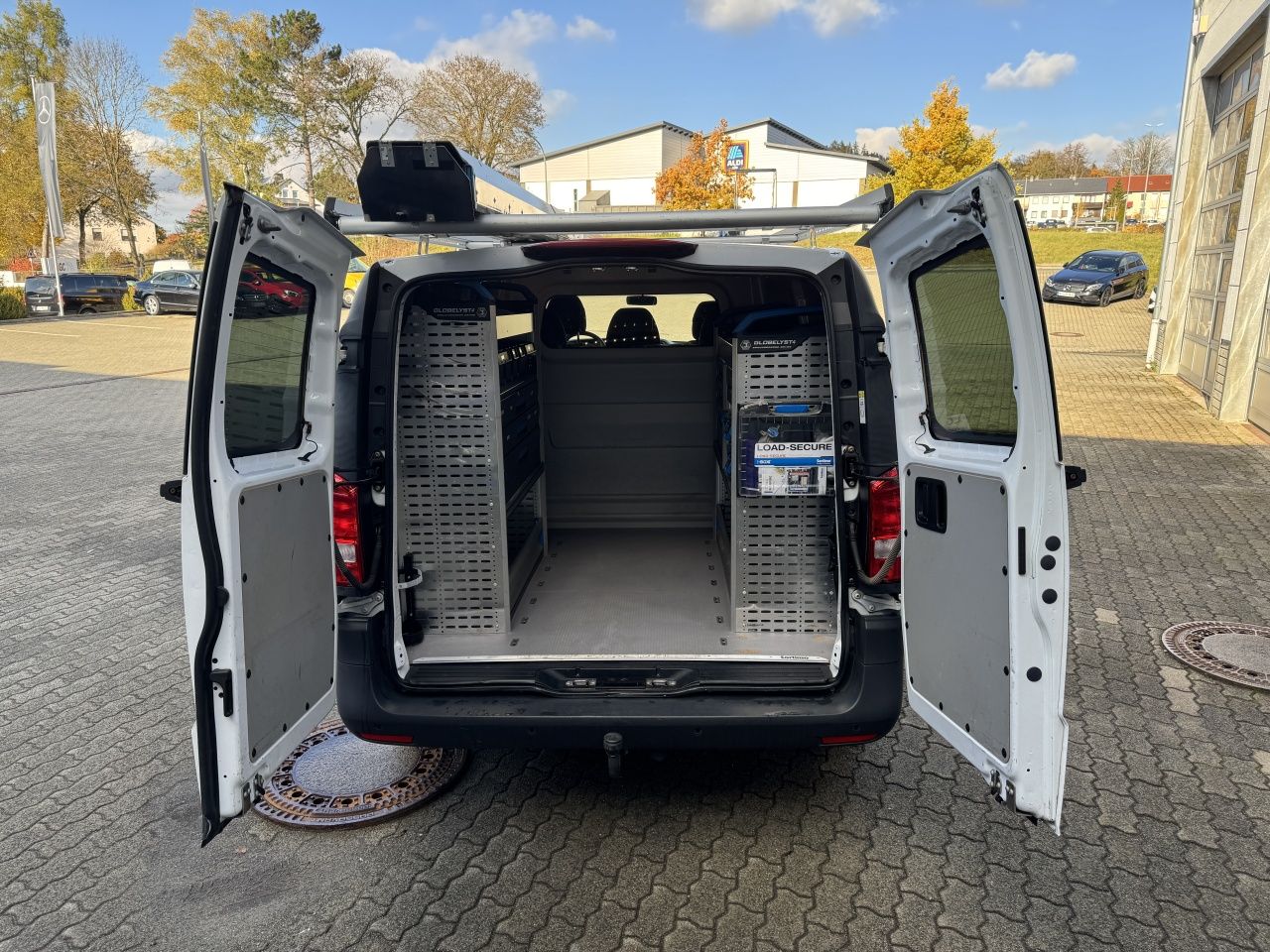 Fahrzeugabbildung Mercedes-Benz Vito 116CDI Mixto extralang 4x4 Klima*AHK*Regale