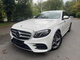 Mercedes-Benz E 300 de AMG Line Top Zustand LED  Widescreen - Mercedes-Benz E 300 mit Diesel-Antrieb: Automatik