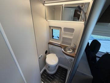 Westfalia Columbus 600 D 140 PS Aufstelldach Solar Skyview