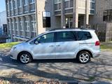 Volkswagen Sharan Comfortline BMT DSG / 7.Sitze / Navi - gebrauchte VW Sharan aus dem Jahr 2014