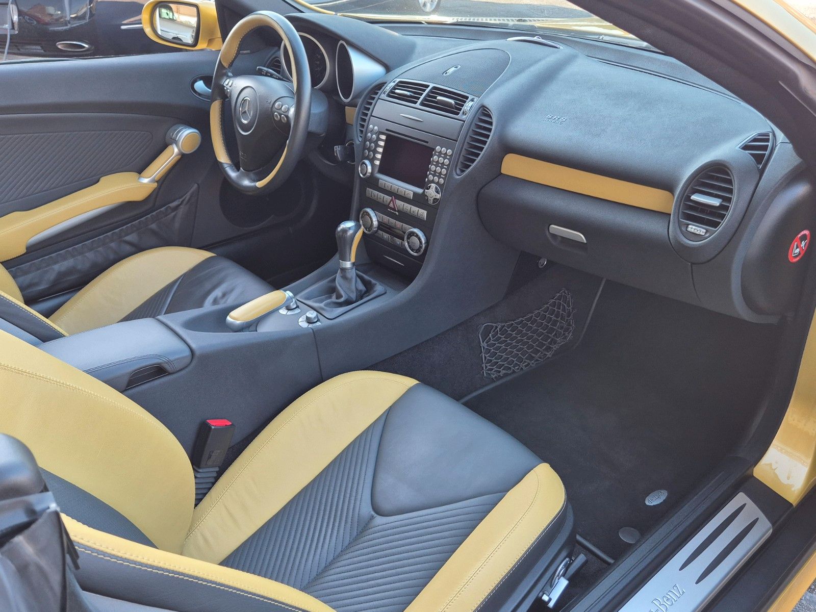 Fahrzeugabbildung Mercedes-Benz SLK 350/Komplettes Designo Fahrzeug/Jahreswagen!