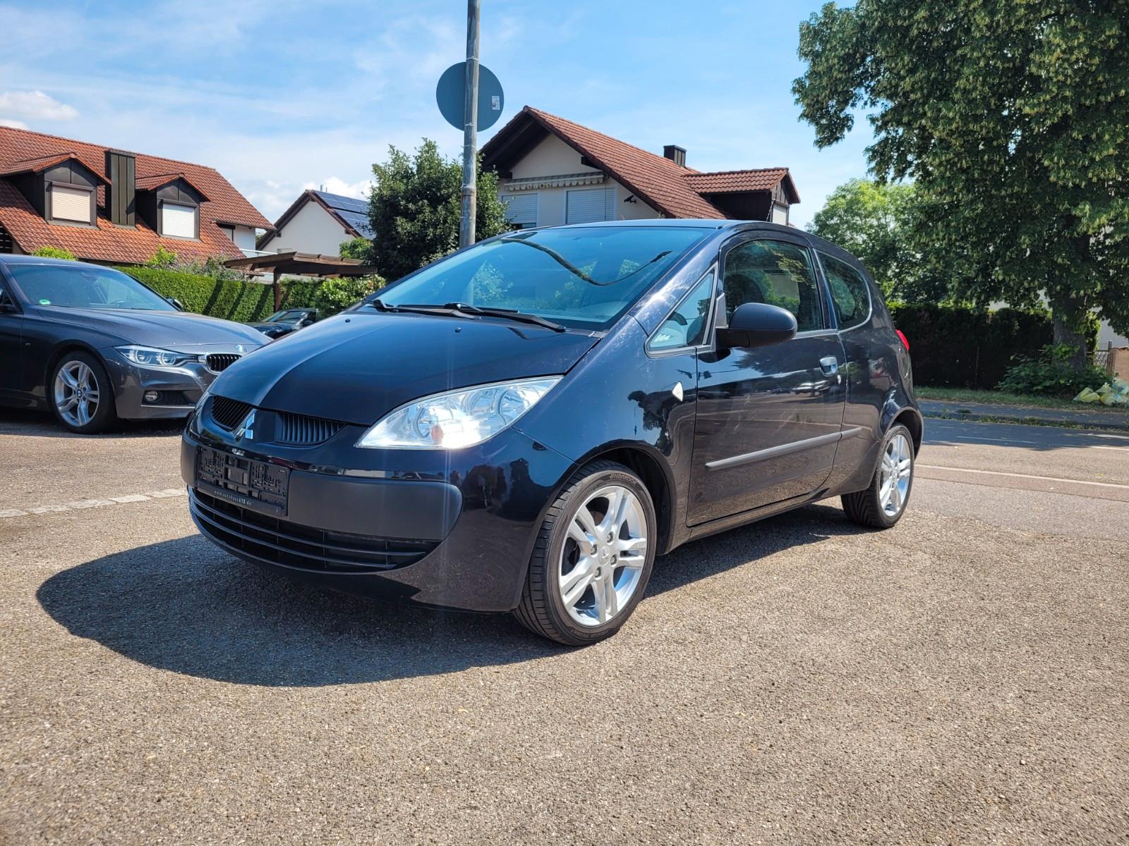 Mitsubishi Colt 1.1 Inform 2.Hand/ erst 85.000 Km/Tüv neu