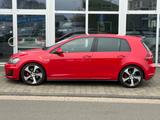 Volkswagen Golf VII Lim. GTI+Bi-Xenon+Panorama+Tempom.+Navi - Volkswagen Golf: Rot