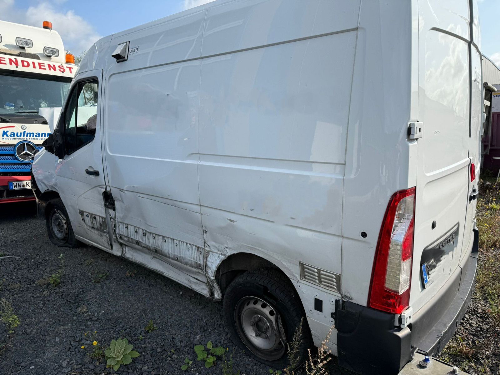 Fahrzeugabbildung Renault Master III Kasten L1H2 HKa 3,5t/1.HAND