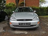 Ford Focus 1.6 Autom. Rentnerfahrzeug - Ford Focus aus 2001: Kombi