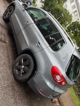 Volkswagen Tiguan 2.0 TDI Automatik 4MOTION Track & Fie... - gebrauchte VW Tiguan aus dem Jahr 2007