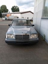 Mercedes-Benz Mercedes Benz W124 / 260E Oldtimer - Mercedes-Benz 260 aus 1987: 260e