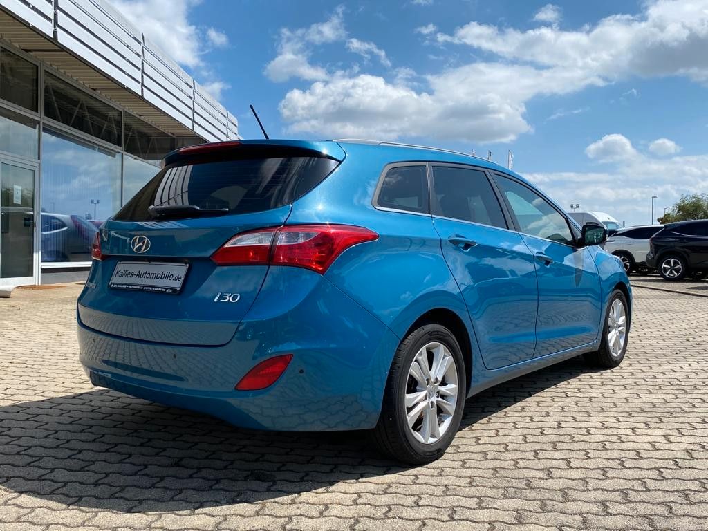 Fahrzeugabbildung Hyundai i30 cw Trend Line PDC+SHZ+KLIMA+TÜV/ SERVICE NEU