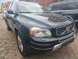 Volvo XC90 2,4 D5 ALLRAD AWD Momentum Automatic EURO5 - Volvo XC90: 4.4