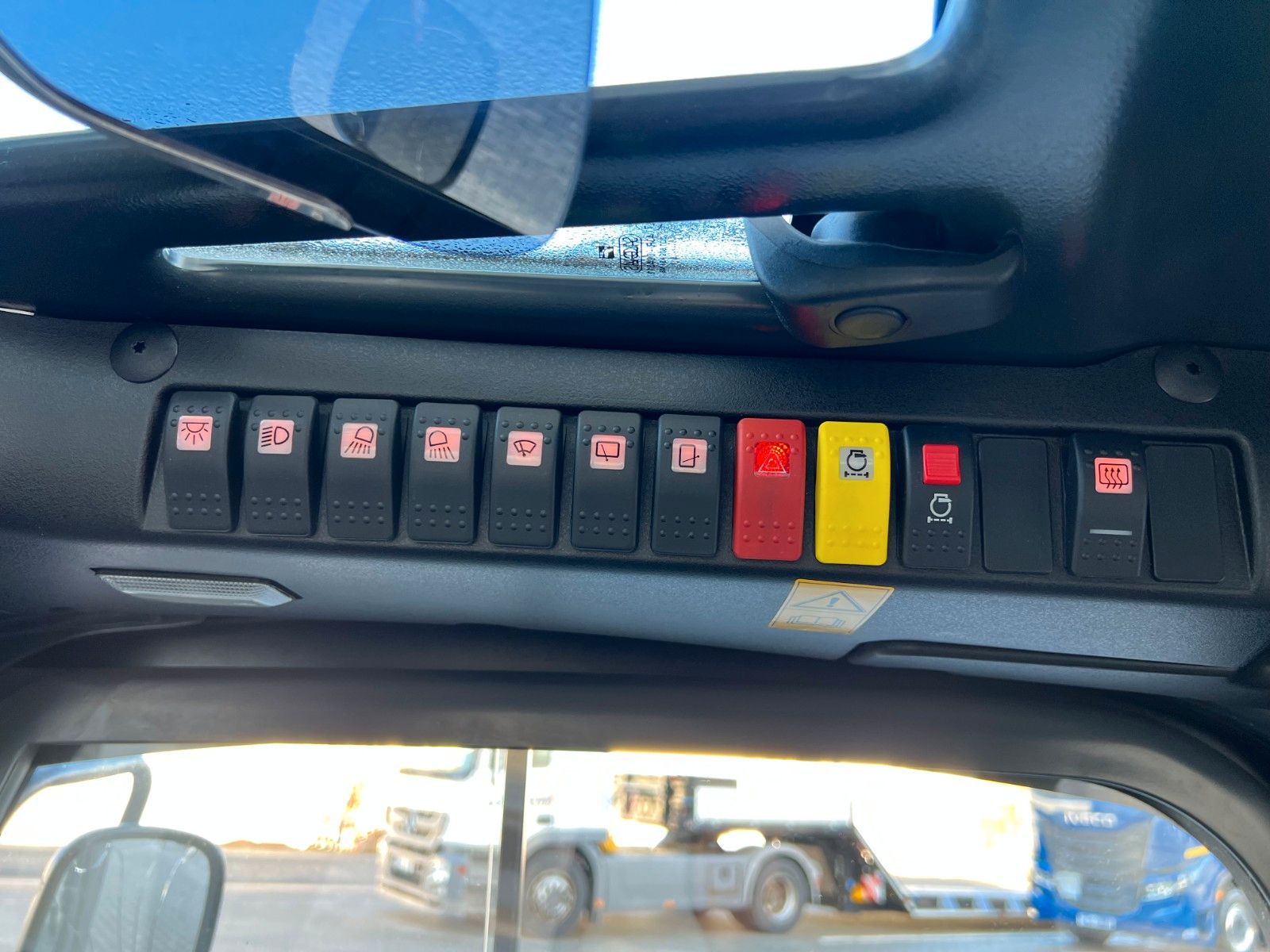 Fahrzeugabbildung Linde H14D-01 / Triplex: 4,6m / 2014 / 893h