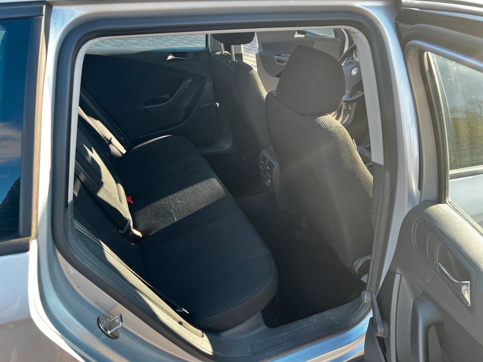 Volkswagen Passat 2006 — photo 12