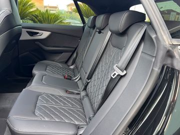 Audi Q8 - 9