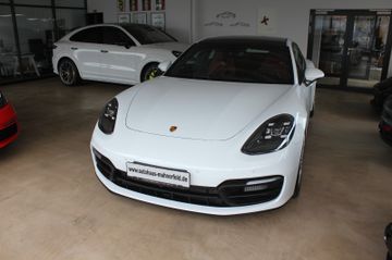 Porsche Panamera - 1