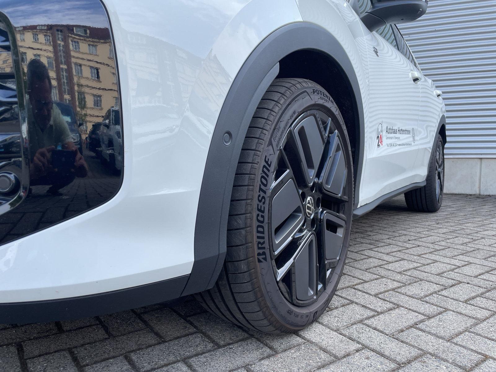 Volkswagen T-Roc 1.5 eTSI DSG R-Line NEUES MODELL MATRIX Hu
