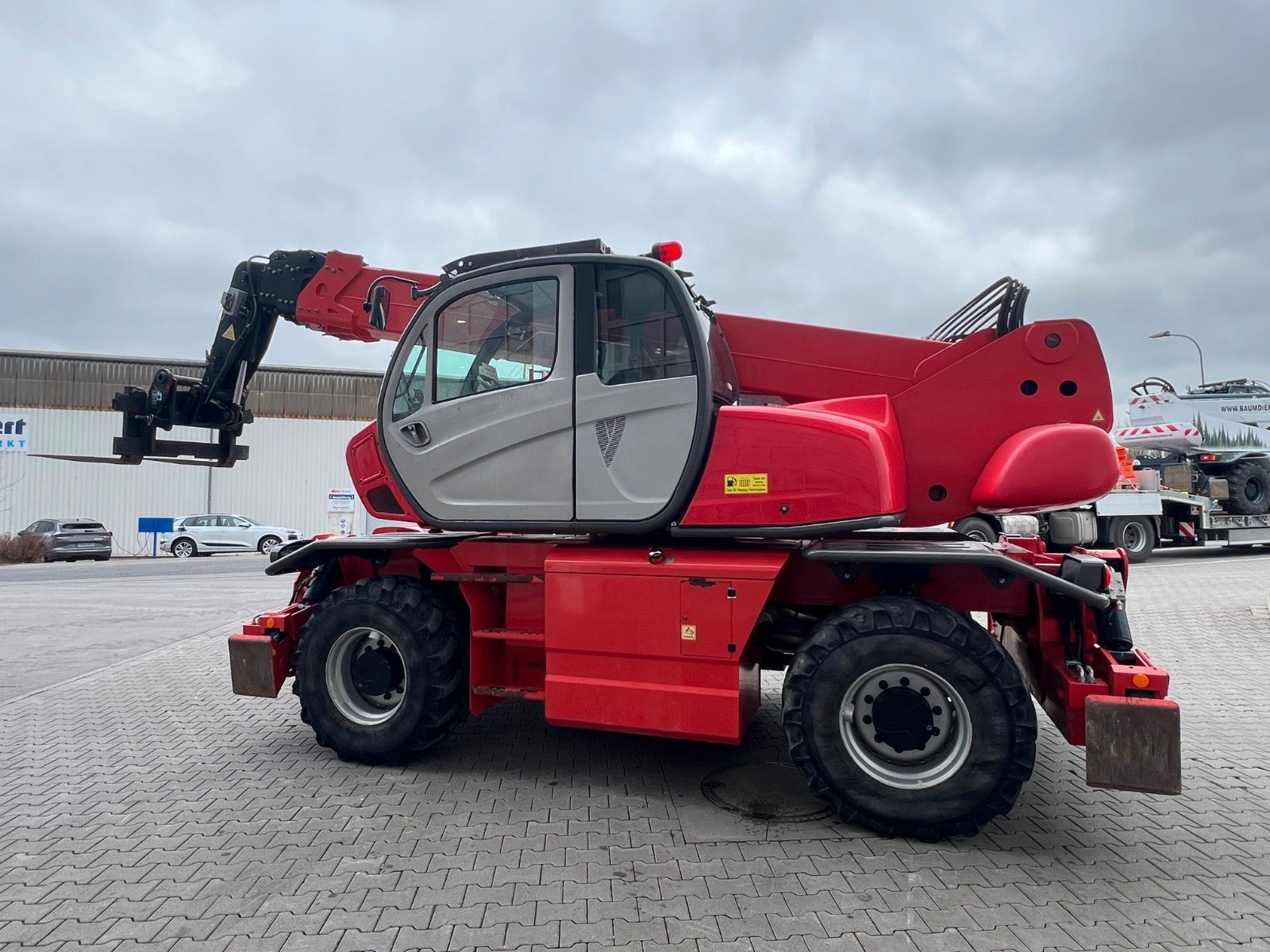 Fahrzeugabbildung Manitou MRT 2150 + / nur 2.463h! / Funk / Gabel