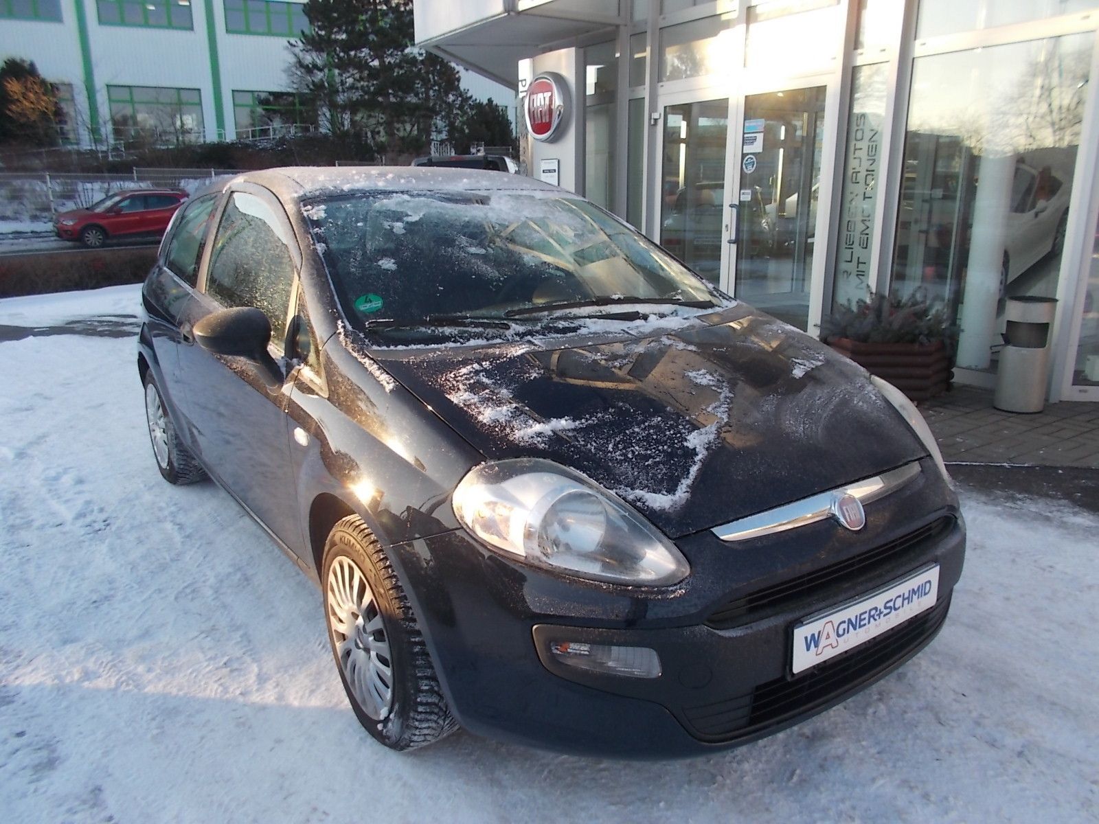 Fahrzeugabbildung Fiat Punto EVO 1.2 8V Active + Klima wenig Kilometer