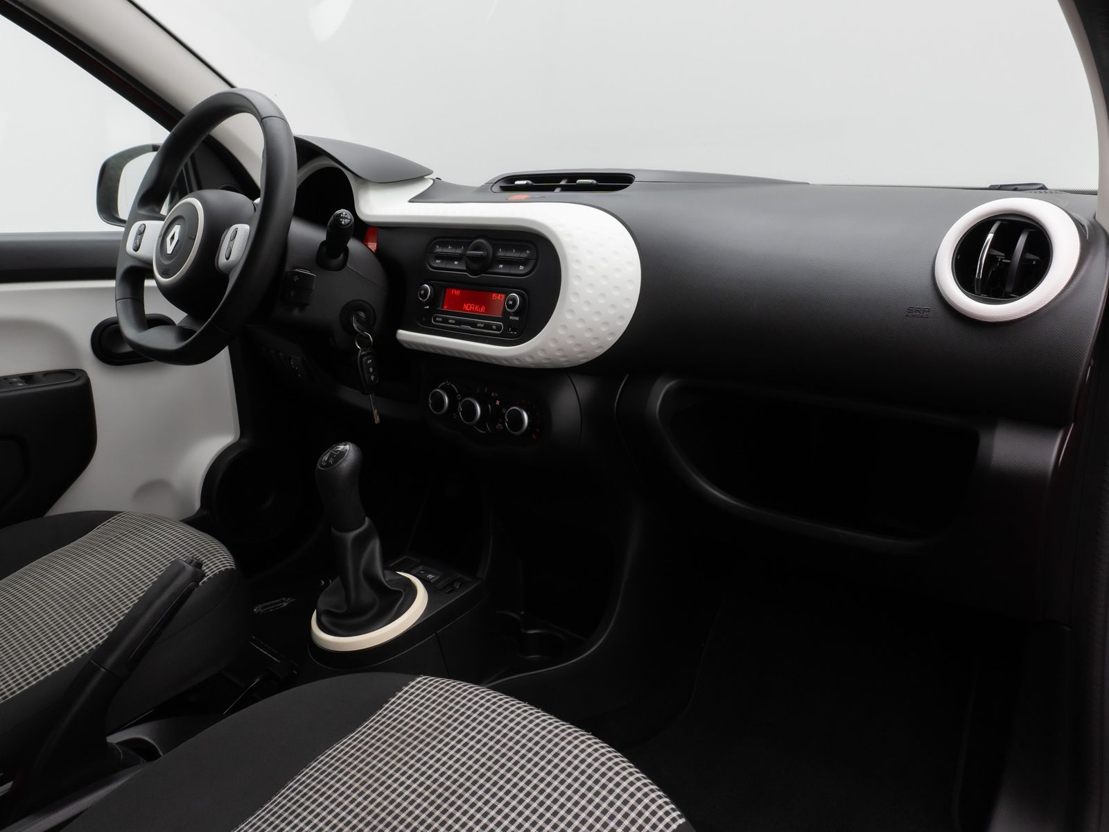 Fahrzeugabbildung Renault Twingo Life Bluetooth USB Tempomat