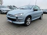 Peugeot 206 Cabriolet CC Platinum/LEDER/KLIMAAUT. - Peugeot 206 aus 2004: Cabrio