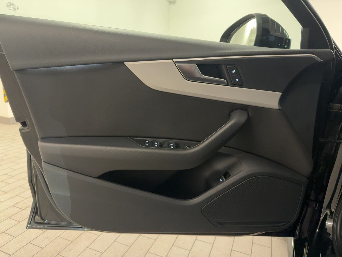 Audi A4 - Bild 17