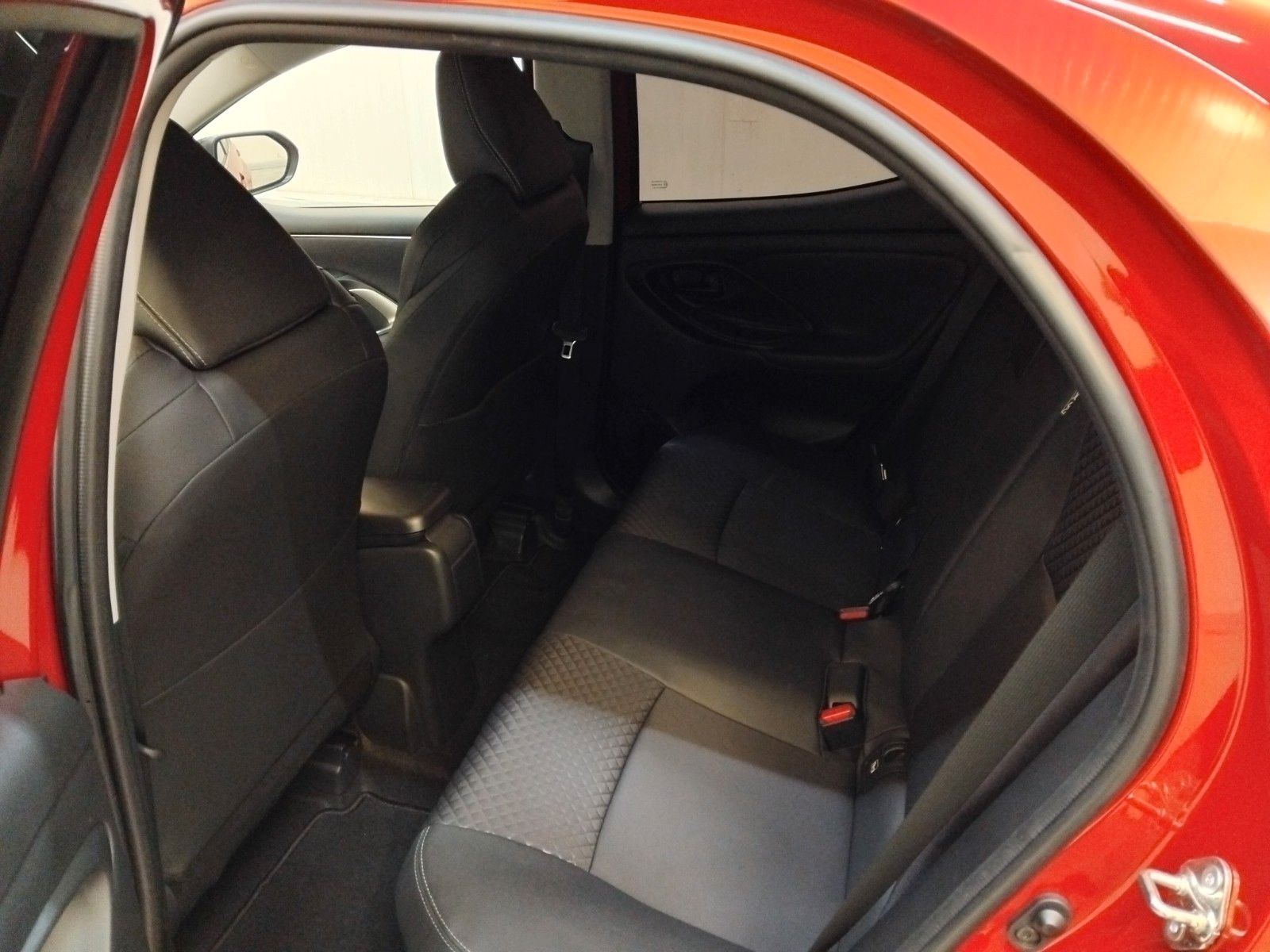 Mazda 2 (06/2026, Hybrid (Benzin/Elektro))