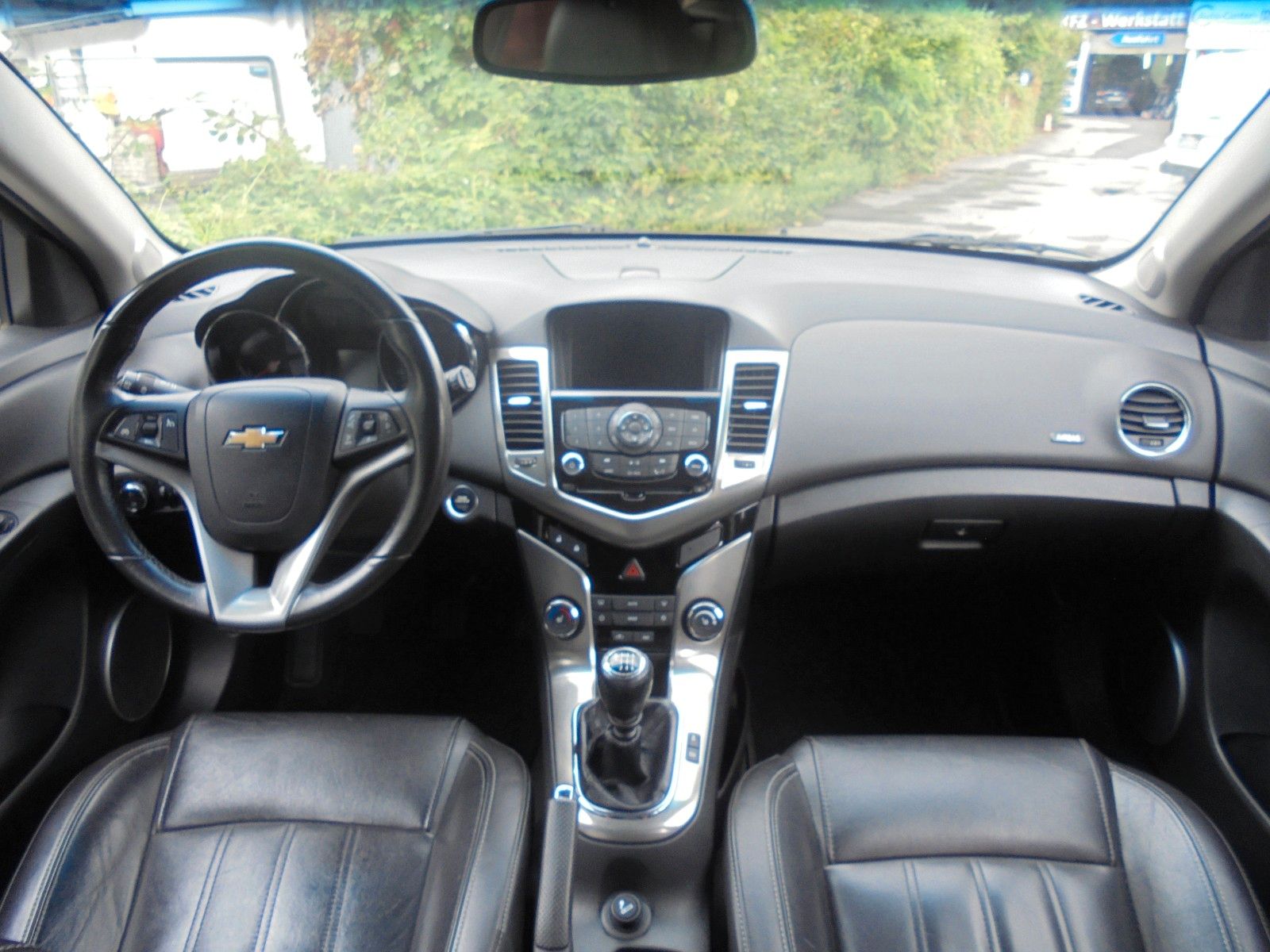 Fahrzeugabbildung Chevrolet Cruze Station Wagon/8Fachbereift/Vollausstattung