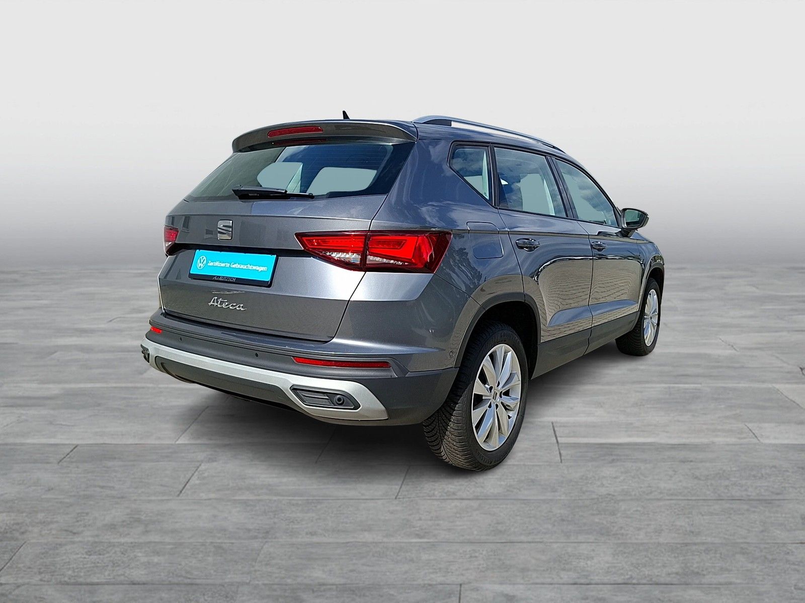 Fahrzeugabbildung SEAT Ateca TSI Style DSG LED Navi AID ACC Park-Assist