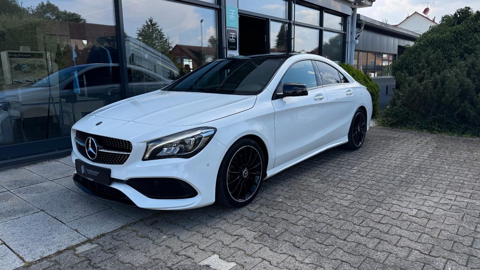 Mercedes-Benz CLA 220 4Matic AMG*Keyless*Pano*Kamera*LED*