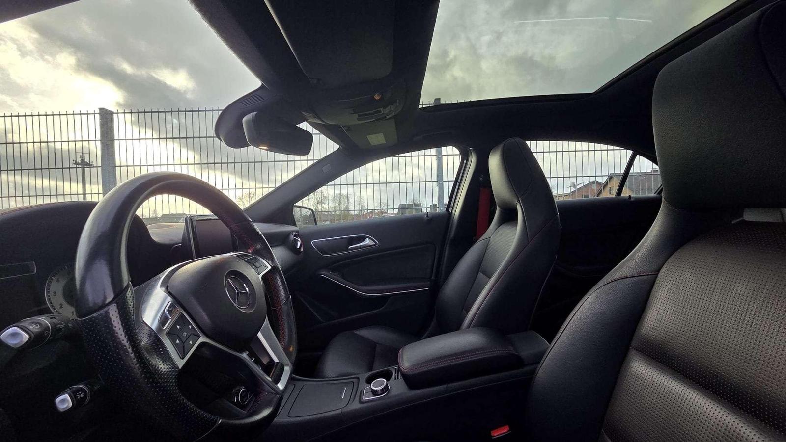 Mercedes-Benz A 250 A 250 Sport AUT Panorama DISTRONIC LEDER