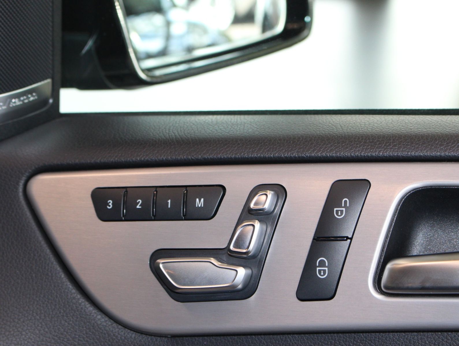 Fahrzeugabbildung Mercedes-Benz GLE 350d Coupe 4Matic AMG Line 1.Hand+Pano+VOLL