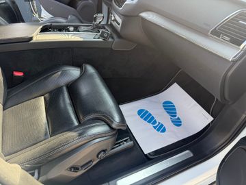 Volvo XC90 - 12