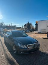 Mercedes-Benz Mercedes E220D Baujahr 2011 Kombi - Mercedes-Benz E 220 in Chemnitz