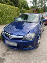 Opel Tigra Roadster Cabriolet - Opel Tigra mit Benzin-Antrieb: Navigationssystem, Cabrio