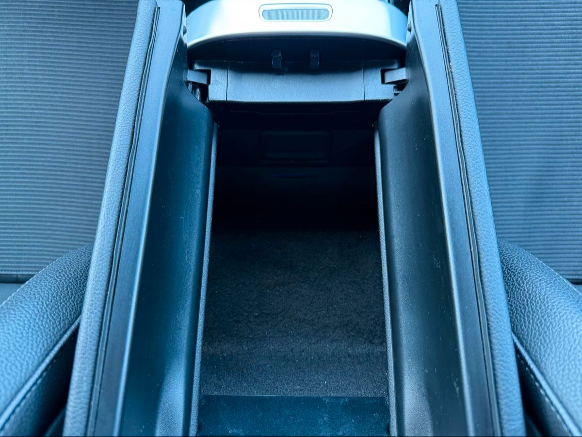 Fahrzeugabbildung Mercedes-Benz C 200 Avantgarde+Ambiente+RKamera+Memory+Night