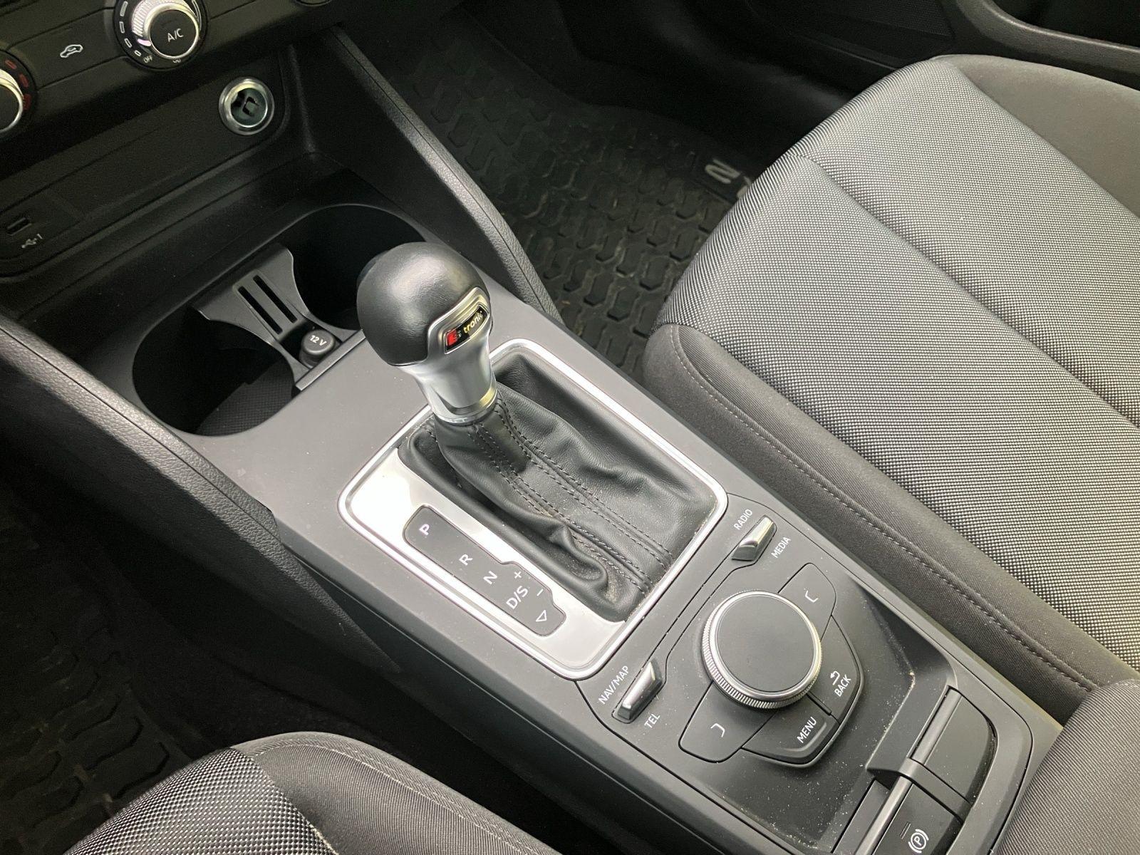 Audi Q2 30 TDI AHK LED LM