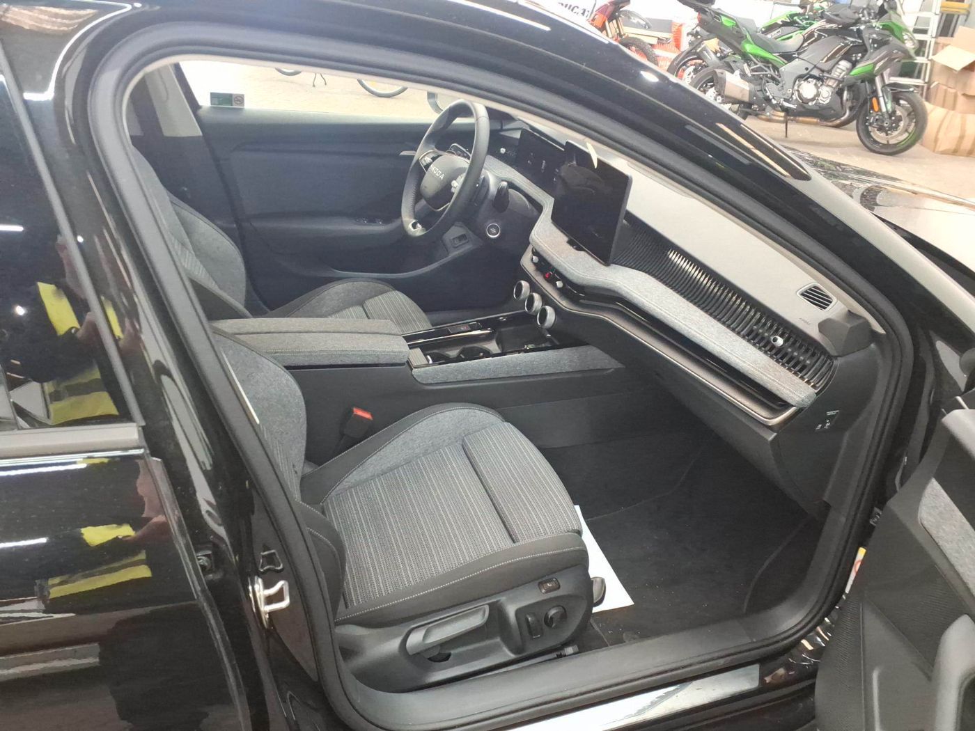 Skoda Superb - Bild 3