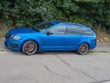 Skoda Octavia 2.0 TSI RS Combi - Skoda Octavia: Blau, RS