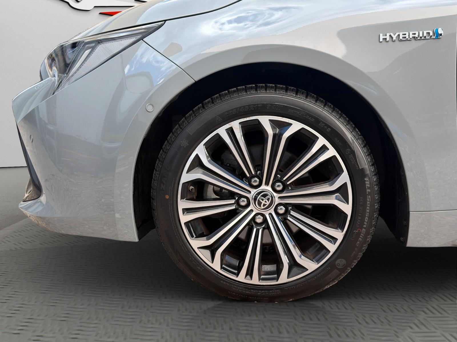 Toyota Corolla 2,0 Hybrid Team Deutsch Touring Sports