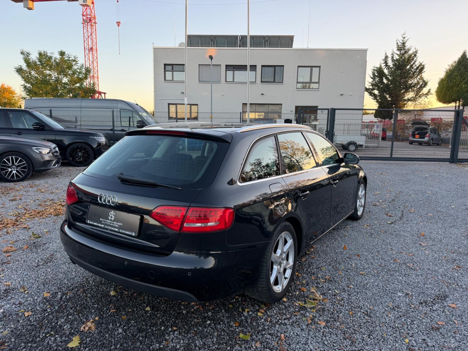 Audi A4 2009 — photo 7