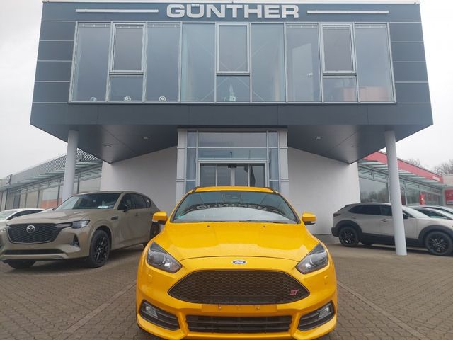 Ford FOCUS ST Recaro,Bi Xenon 1.Hand