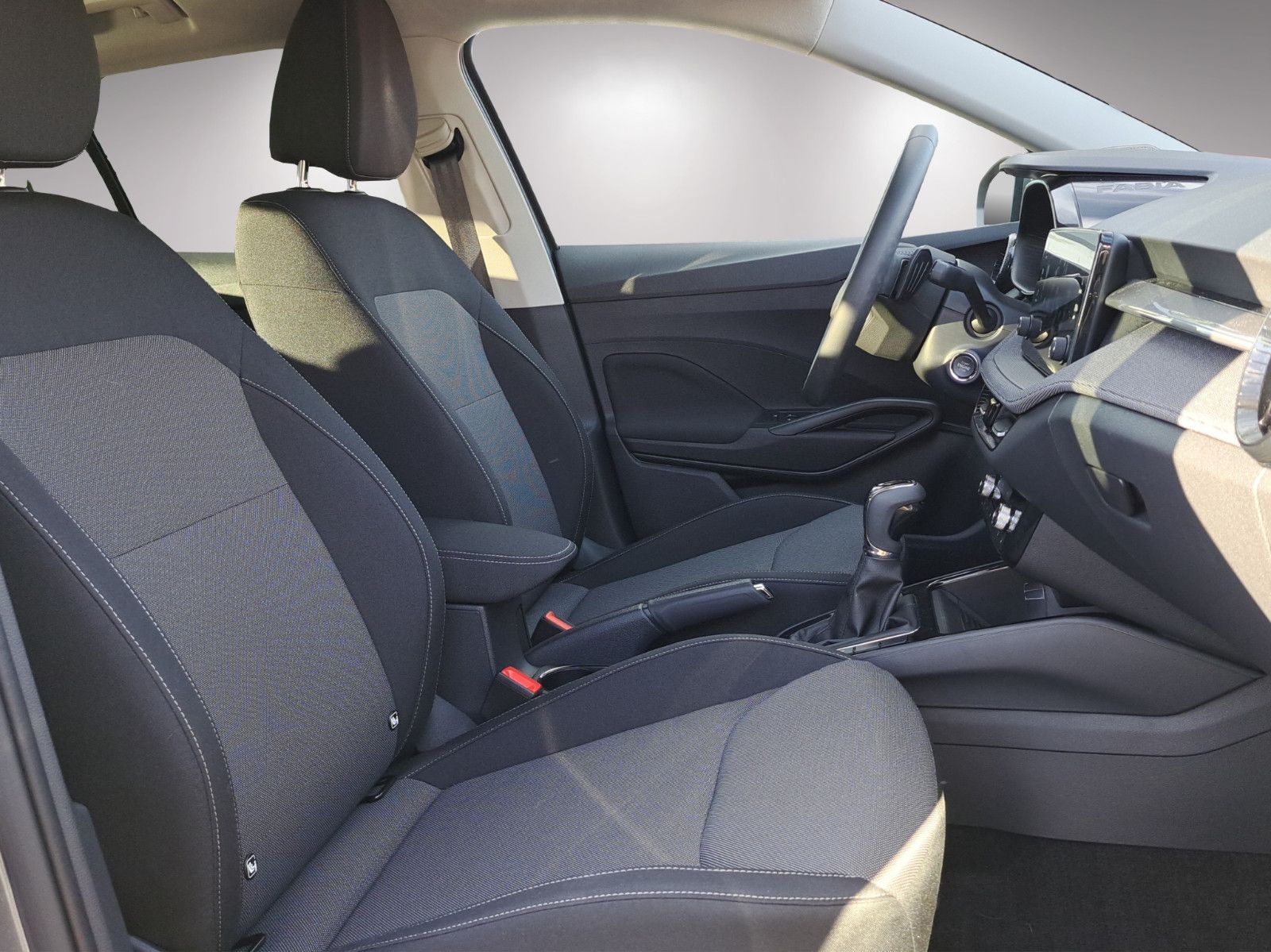 Fabia Drive 1.0 TSI DSG ACC SHZ PDC Kamera