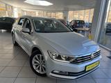 Volkswagen Passat 2.0TDI DSG Variant Highline *MASSAGE*