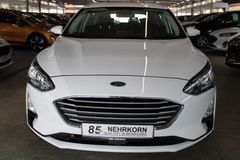 Fahrzeugabbildung Ford Focus Cool & Connect NAVI ACC WinterPaket PDC
