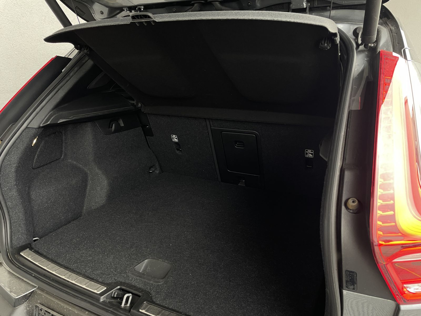 Volvo XC40 R-DESIGN 2WD NUR 23.180KM R.KAM NAVI LED foto 21