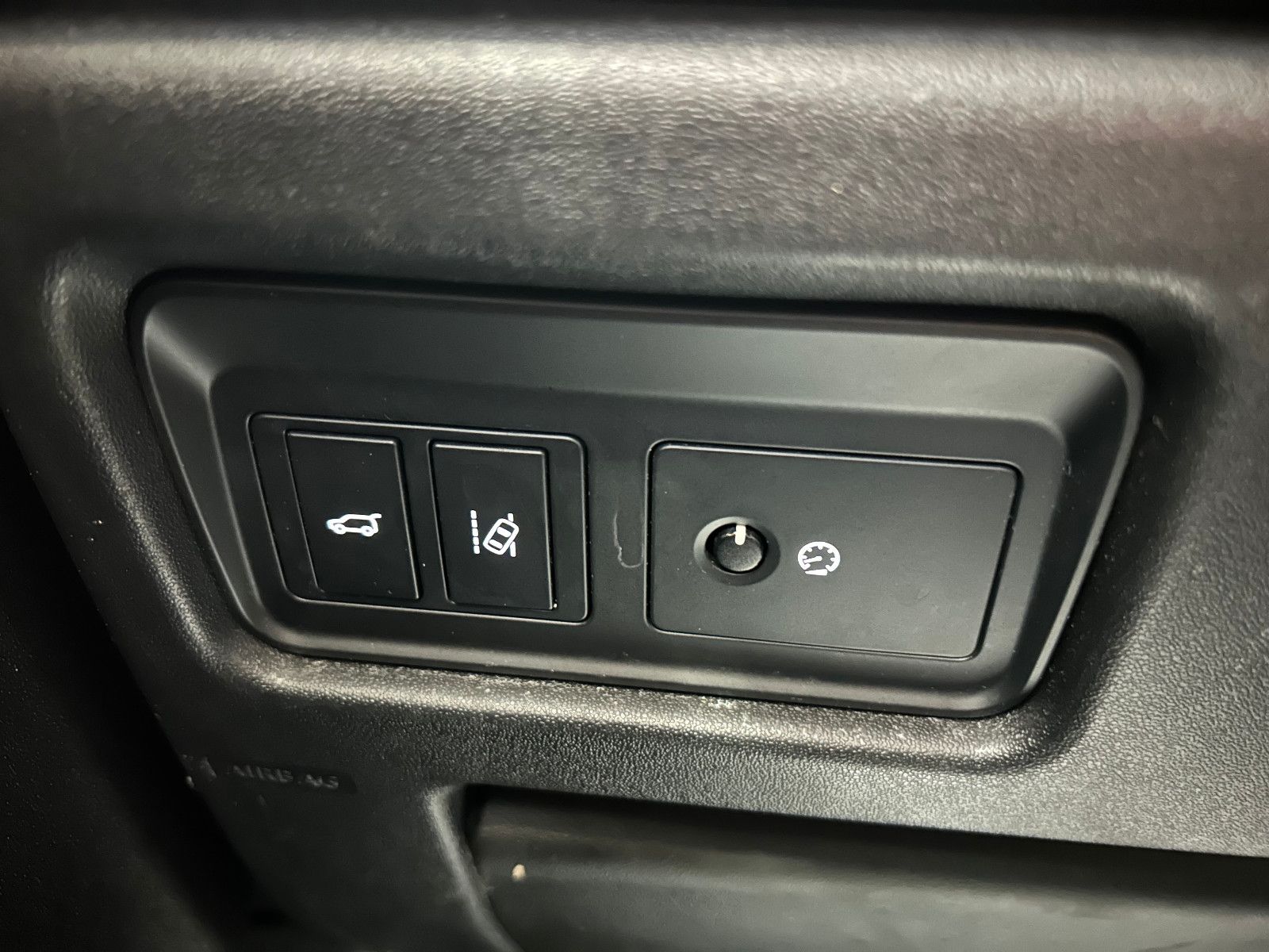 Fahrzeugabbildung Land Rover Discovery Sport SE AWD/PANO/ACC/NAVI/KAMERA/SHZ