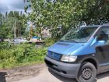 Mercedes-Benz Camper mit Holzausbau, Mercedes - gebrauchte Mercedes-Benz Vito aus dem Jahr 2002