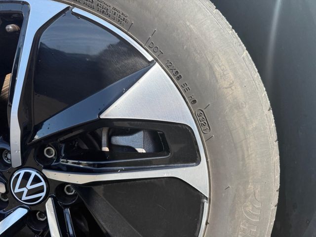 ID.4 Pro Performance AHK-klappbar Navi ACC