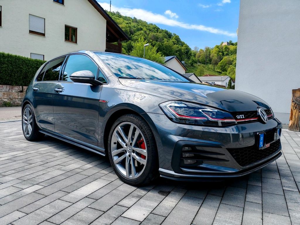 Image of Volkswagen Golf