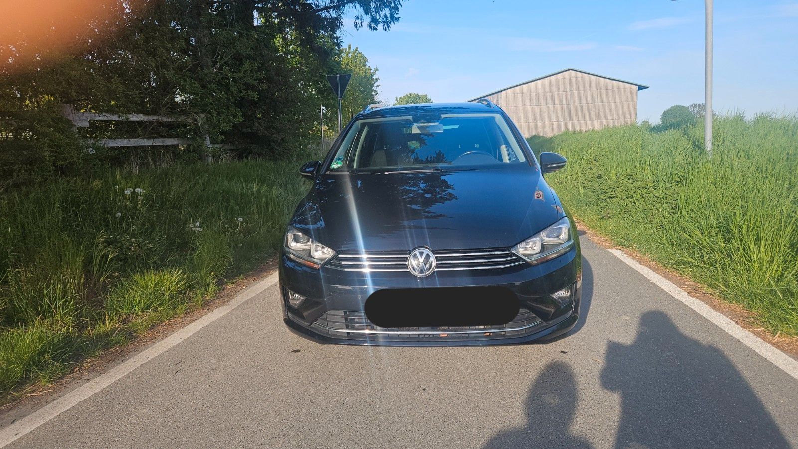 Volkswagen Golf - 1