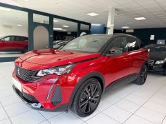 PEUGEOT 3008 Hybrid GT Black Line Ultimate Standheizung!