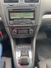 Volkswagen Golf - 11